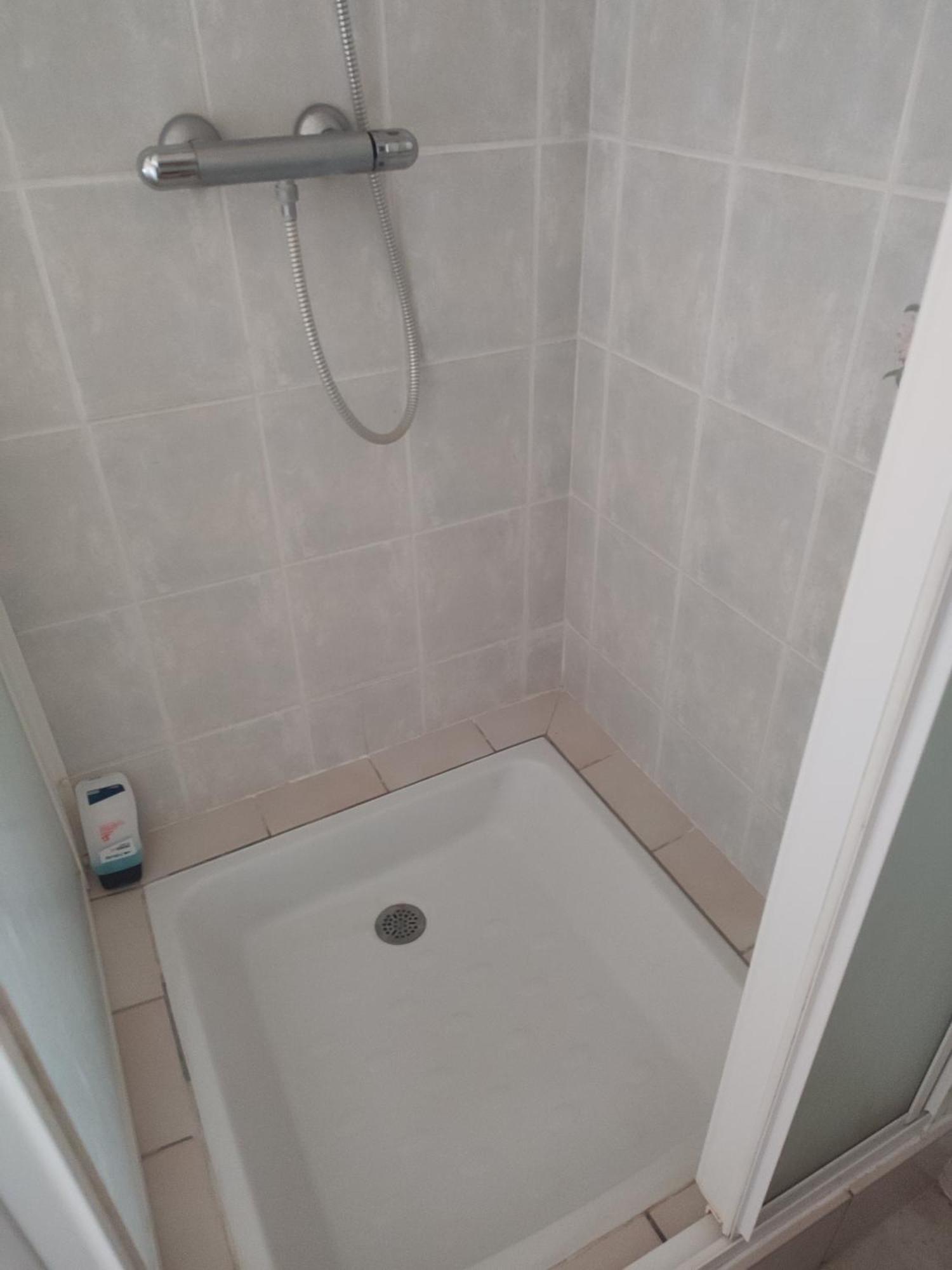 Maison Plain Pied, 2 Chambres, Longere Typique , Fraiche, Dans Bourg Avec Tous Commerces Luçay-le-Mâle Eksteriør billede