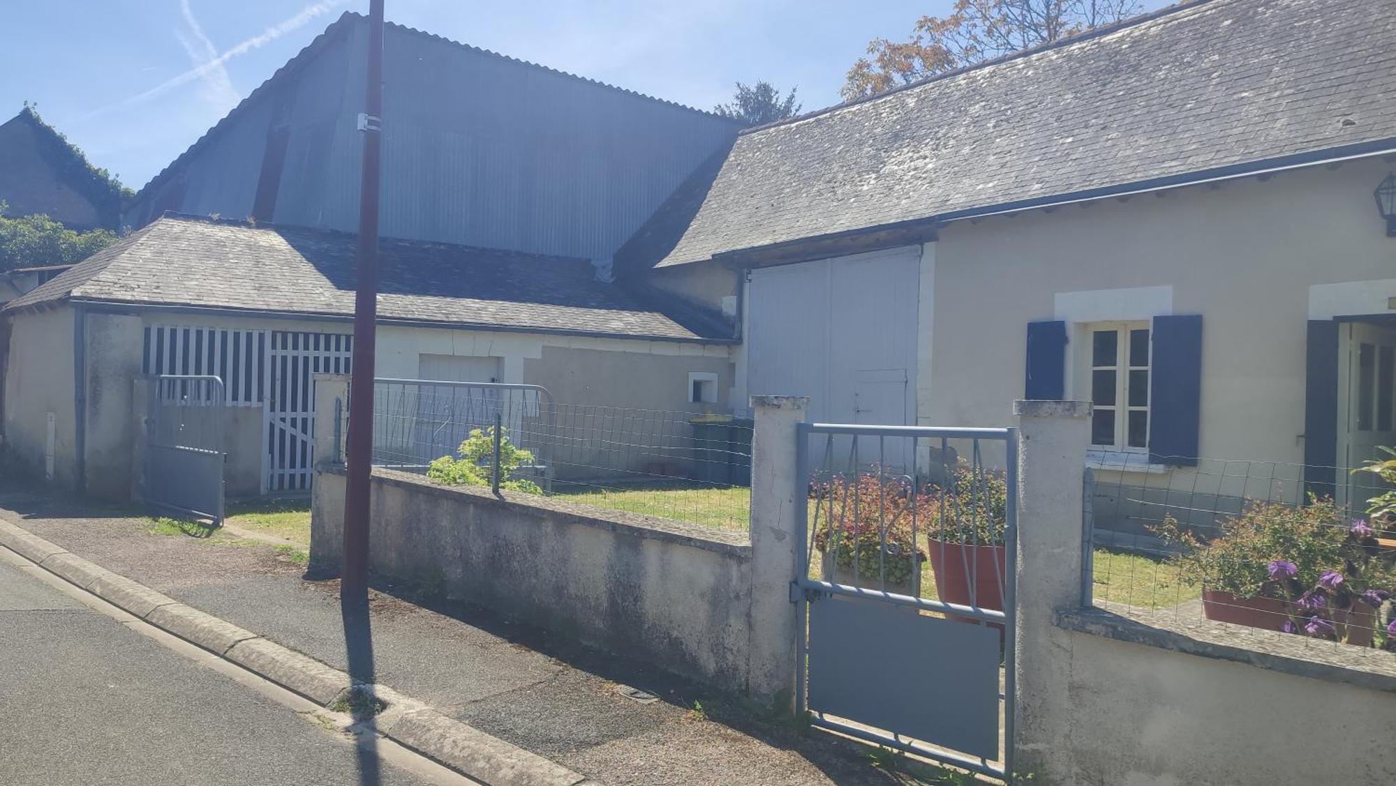 Maison Plain Pied, 2 Chambres, Longere Typique , Fraiche, Dans Bourg Avec Tous Commerces Luçay-le-Mâle Eksteriør billede